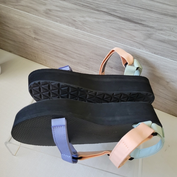 Teva Original Universal Sandals Size10 Women’s Multicolor Strap. New Without Box - Picture 9 of 11